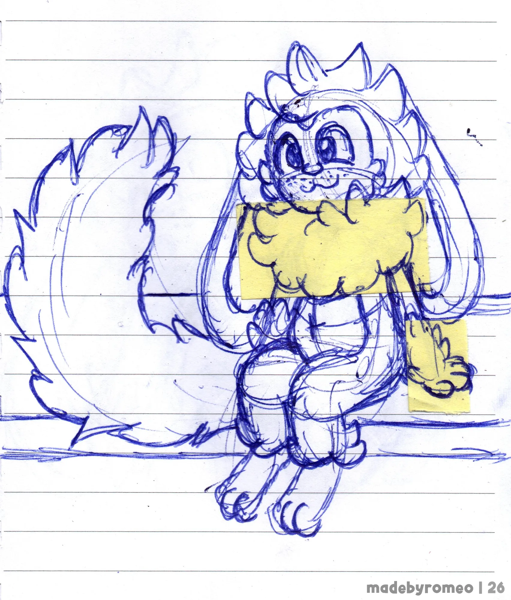 Apenas um Mini-Romeo sentado numa prateleira